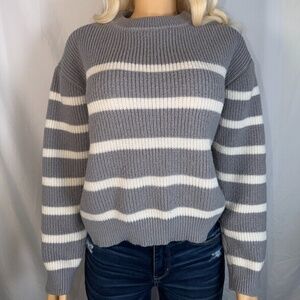 Women's Crew Neck Knit Striped Sweater Size S